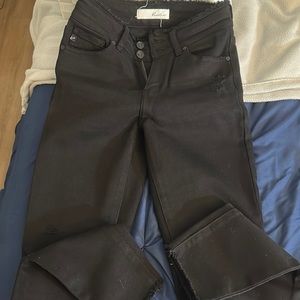 Black kancan jean